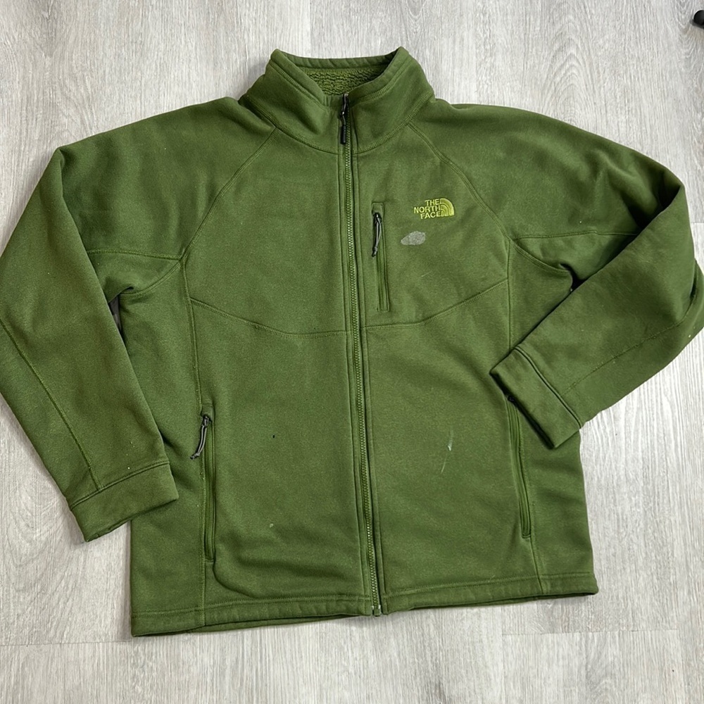 Men’s north face fleece lined full zip jacket with flaws